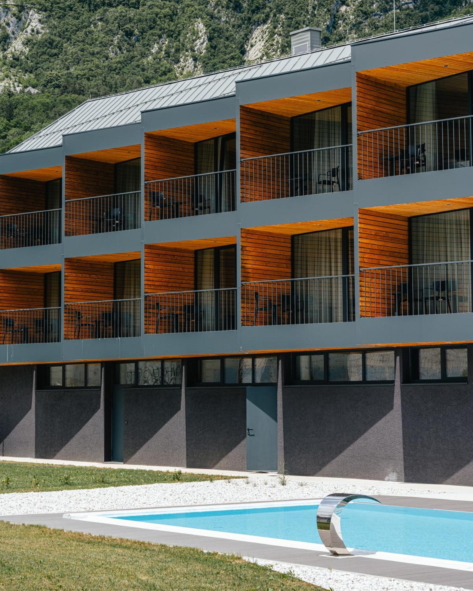 Hotel Soca ボヴェツ エクステリア 写真
